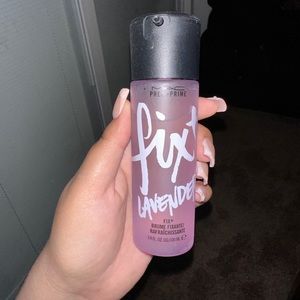 MAC Cosmetics Prep + Prime Fix +
Lavender